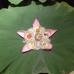 京都 吉兆 - 2012.08　葉っぱを開くと、、何とも豪華な雰囲気