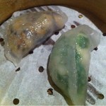 中国飯店 富麗華 - 香港蒸し点心二種（ニラと海老、七種野菜）