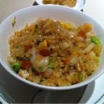中国飯店 富麗華 - 杏と空豆の海鮮入りチャーハン