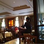 中国飯店 富麗華 - 二胡の生演奏を聴きながら