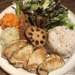 EAT Healthy Food Cafe - 