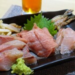 Sakanaya - 2020年10月　刺身盛りあわせ【税抜1000円】この量で1000円て！( ﾟДﾟ)適正価格最低でも1800円です！