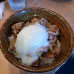 双麺 錦糸町店 - 月見豚トロ丼