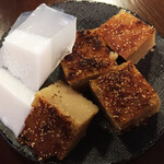 シュエターニ - ココナツ味のベイクドプリンみたいなのと、プリンプリンのココナツゼリー