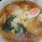 ラッキー飯店 - ワンタン麺