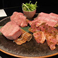 西麻布 焼肉 X - 