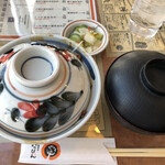十勝豚丼 いっぴん - 豚丼とLINE登録無料味噌汁