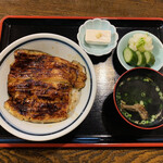 安斎 - うな丼　3800円