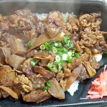 ほっともっと - 牛スジ味噌煮込み重