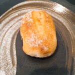 えんツコ堂 製パン - マスタードソーセージ