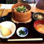 久原 - 鶏五目ご飯（1000円）