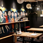 餃子とスパークリング バブルス - 落ち着く癒し空間