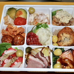 餃子とスパークリング バブルス - 波へいシェフ特製おつまみセット