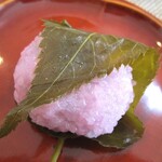 宝山寺 茶所 - 桜餅