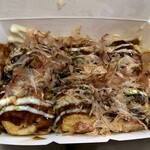 焼きたて屋 - 料理写真:辛口ソースマヨたこ焼き ６ヶ ４００円