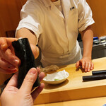 小松 弥助 - 鰻巻き♡手渡し♡幸せ♡