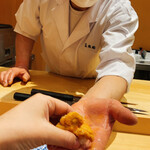 小松 弥助 - 雲丹♡手渡し♡
      幸せ♡