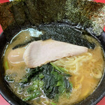 ラーメン 杉田家 本店 - ラーメン、味玉