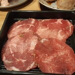 焼肉 ホルモン 旭川肉酒場 十八番 - 牛タン