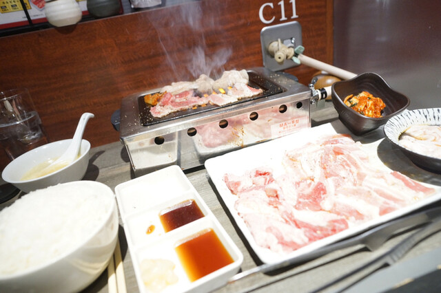 肉一徹 狸小路店 資生館小学校前 中華料理 ネット予約可 食べログ