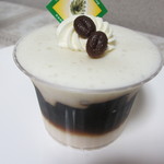 スウィーツショップセレンディピティー - カプチーノ　３７０円