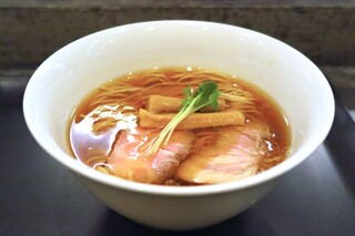 らぁ麺やまぐち - シンプルで芸術的