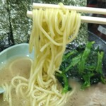 せんだい - せんだいさんの細麺。
ラーメンショップ位です。