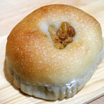 小麦畑チボリーノ - 料理写真:酵母パン　くるみペースト170円