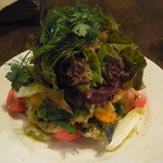 ビストロヤナギハラ - スモークサーモンと鯖の白ワイン煮のサラダ