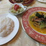 らんぷ亭 - Bディナー（サラダ、ライス、魚介類のワイン蒸し）