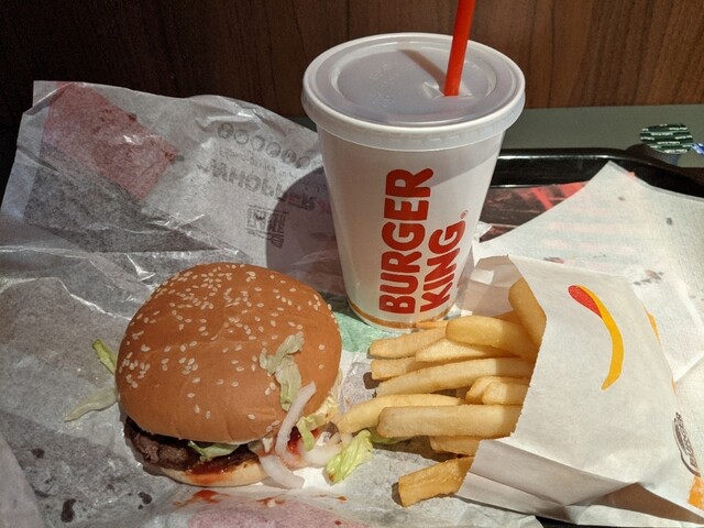 バーガーキング 新宿小滝橋店 Burger King 西武新宿 ハンバーガー 食べログ