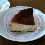 パティスリー タツヤ ササキ - バスクのチーズケーキ(八王子市ふるさと納税の返礼品になっています)