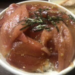 居喰処 光 - 2021/02/03
      本日のランチ まぐろづけ丼 500円