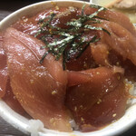 居喰処 光 - 2021/02/03
      本日のランチ まぐろづけ丼 500円