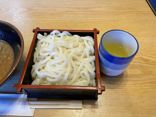 藤与し - うどん
10センチ四方の小さなせいろ
でも深さがあるから量はまあまああります