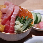 GINZA SORA - マグロウニイクラ丼