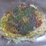 Okonomiyaki Hachibee - 201208　肉玉そば650円