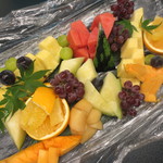 宿屋伝七 - サービスで戴いた”ウェルカム・フルーツ”