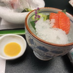 宿屋伝七 - 進肴（ちぢみ鯨と八汐鱒ルイベ）