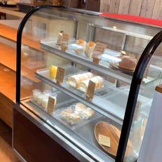 ベーカリー&カフェツバサ_2