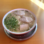 ラーメン げんこつ家 - 大盛りラーメン(¥650)