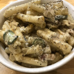 もつ焼 でん - マカロニサラダ