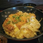 お食事処 陣屋 - 料理写真:カツ丼［¥700］