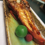 宿屋伝七 - 大ぶりの伊勢海老が見事です