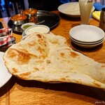 ニューデリ - 2020年10月　ナンLサイズ【税抜280円】大きいけど、なんなん！( ﾟДﾟ)ていうほどでもなく