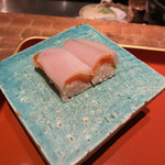 初音鮨 - イカとカラスミ