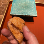 初音鮨 - あん肝、シャリが見えませんが握りです！