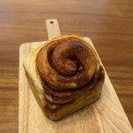 山の上ベーカリー&カフェ - 巻き巻き、シナモンロール。