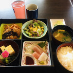 底曳き割烹 もんぜん - 