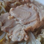 ラーメン二郎 - 豚1。